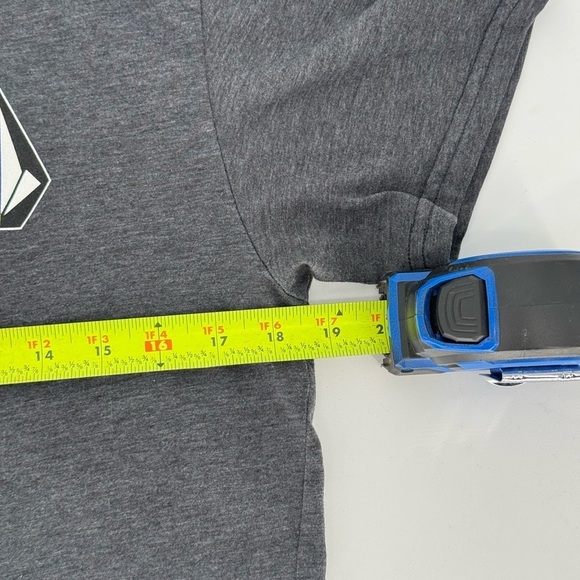 Volcom Mens Graphic Logo Crew Neck T-Shirt Size Medium - Picture 4 of 8